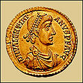 Valentinianus II Solidus.jpg